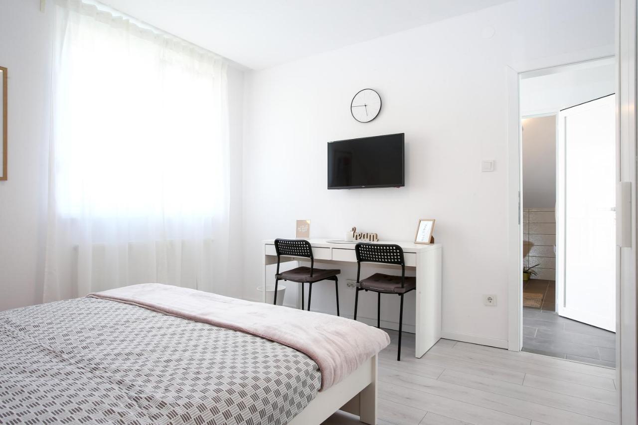 White Rooms Arena Загреб Екстериор снимка